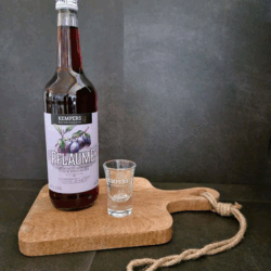 Flasche Pflaumenlikör 0,7l